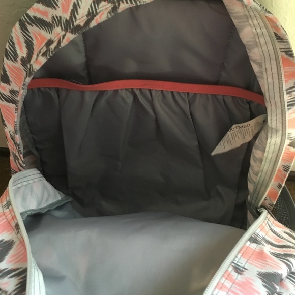 Grey and pink patterned jansport backpack! - Picture 3 of 3